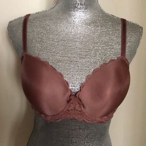 Victoria’s Secret Dream Angeles Bra 34DD